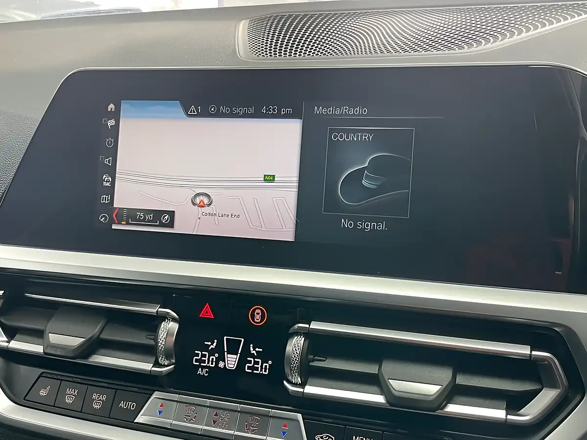 Used 2020 BMW 3 Series Se Glacier Silver - Interior and Exterior details 18