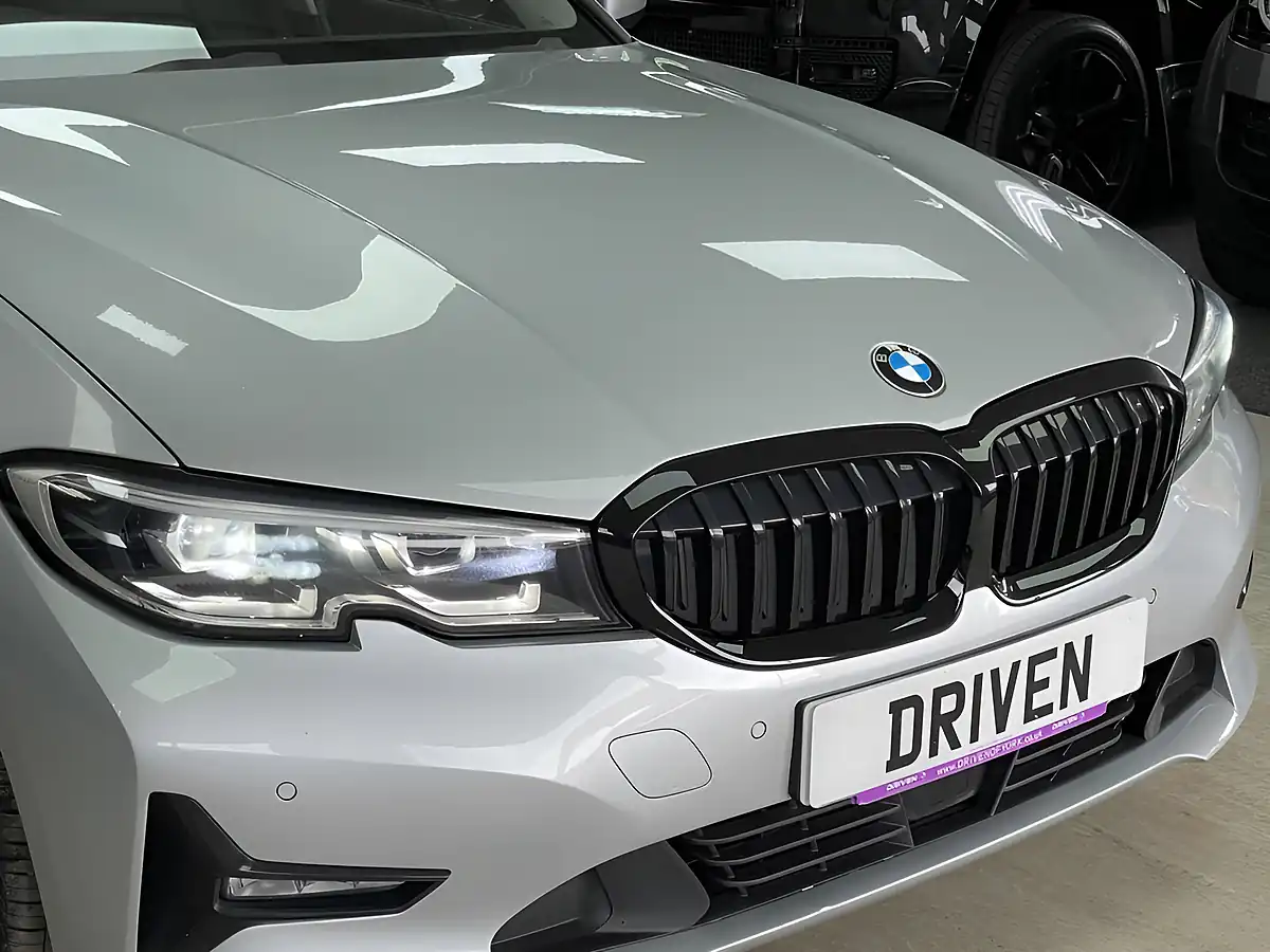 Used 2020 BMW 3 Series Se Glacier Silver - Interior and Exterior details 3