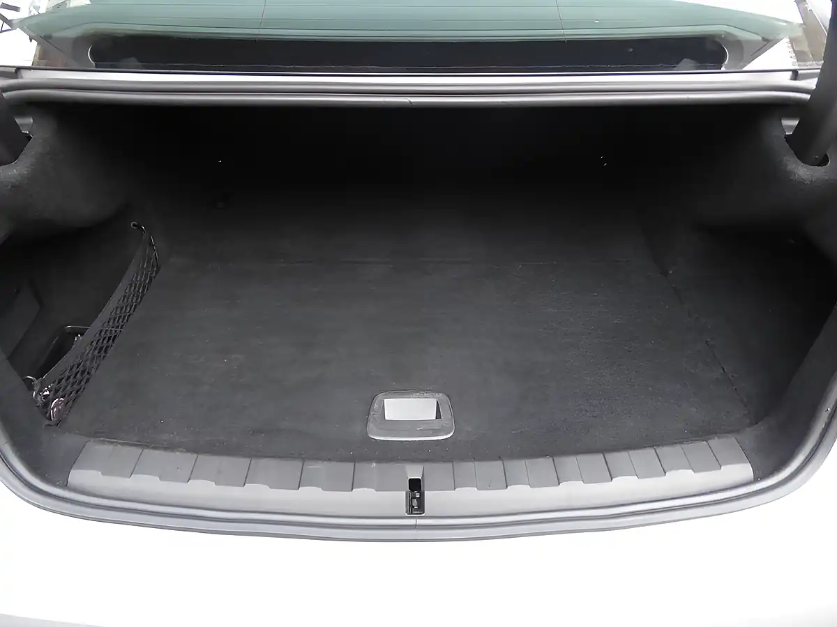 Used 2020 BMW 3 Series Se Pro Silver - Interior and Exterior details 19