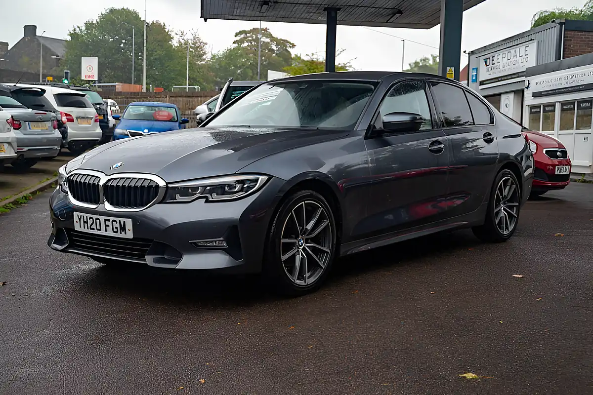 Used 2020 BMW 3 Series Sport Mineral Grey - Interior and Exterior details 4