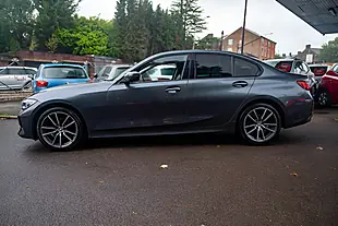 Used 2020 BMW 3 Series Sport Mineral Grey - Interior and Exterior details 5