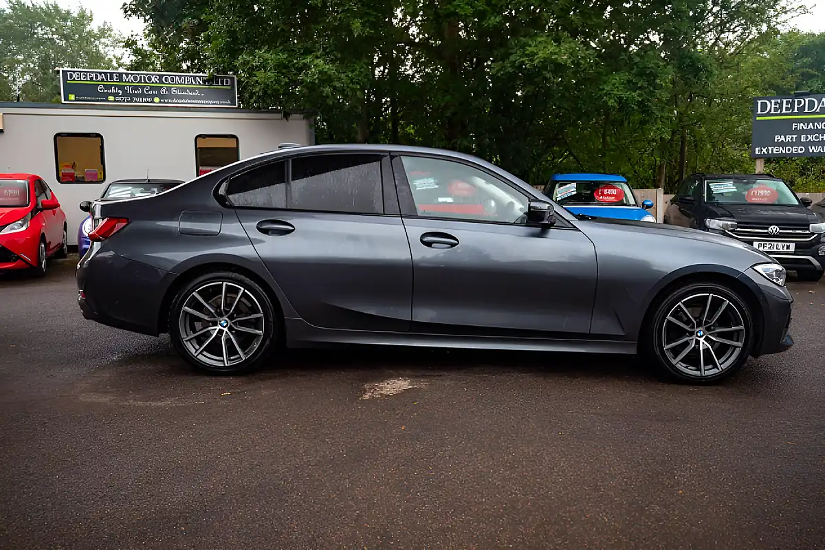Used 2020 BMW 3 Series Sport Mineral Grey - Interior and Exterior details 9