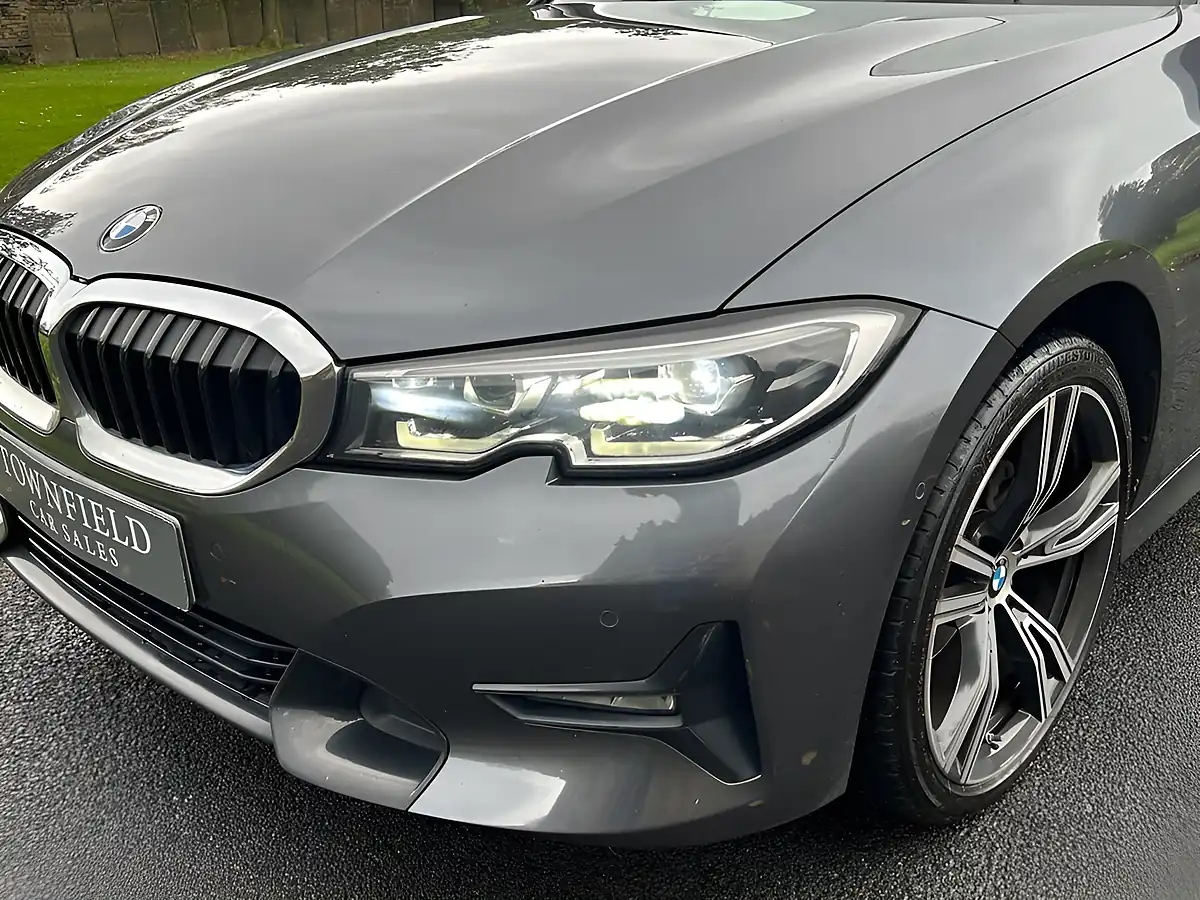 Used 2020 BMW 3 Series Sport Mineral Grey - Interior and Exterior details 11