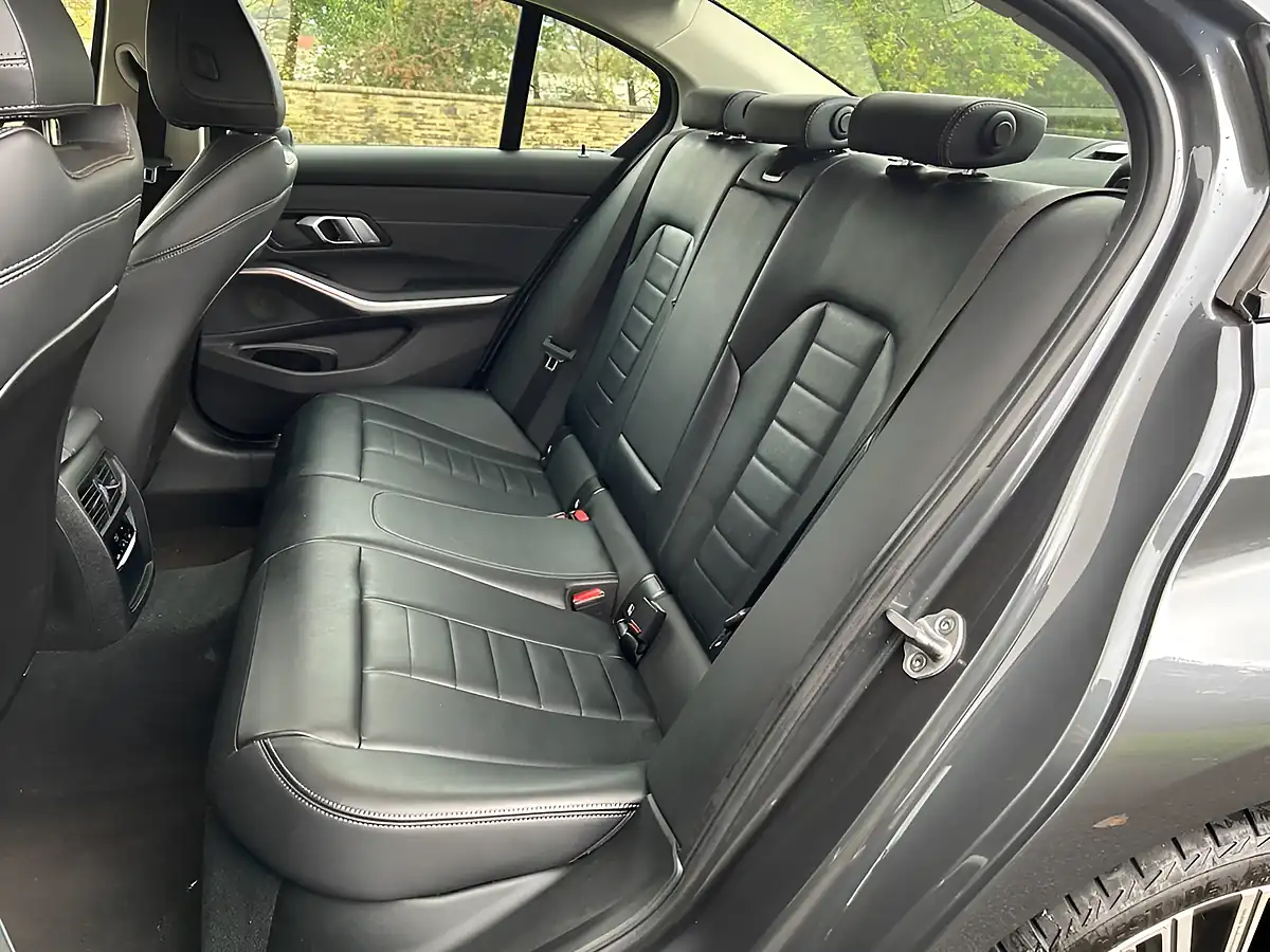Used 2020 BMW 3 Series Sport Mineral Grey - Interior and Exterior details 17