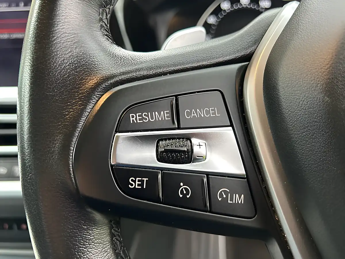 Used 2020 BMW 3 Series Sport Mineral Grey - Interior and Exterior details 18