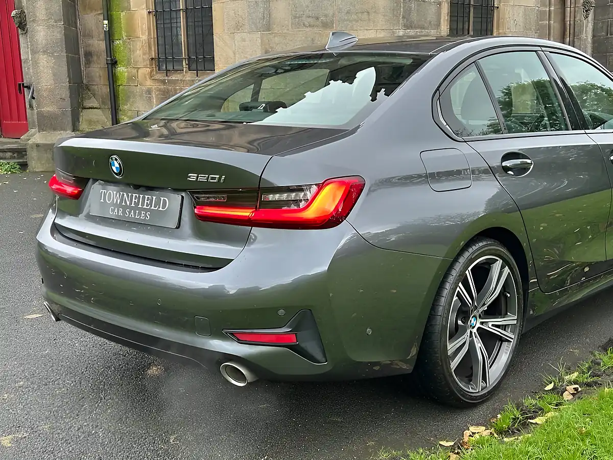 Used 2020 BMW 3 Series Sport Mineral Grey - Interior and Exterior details 4