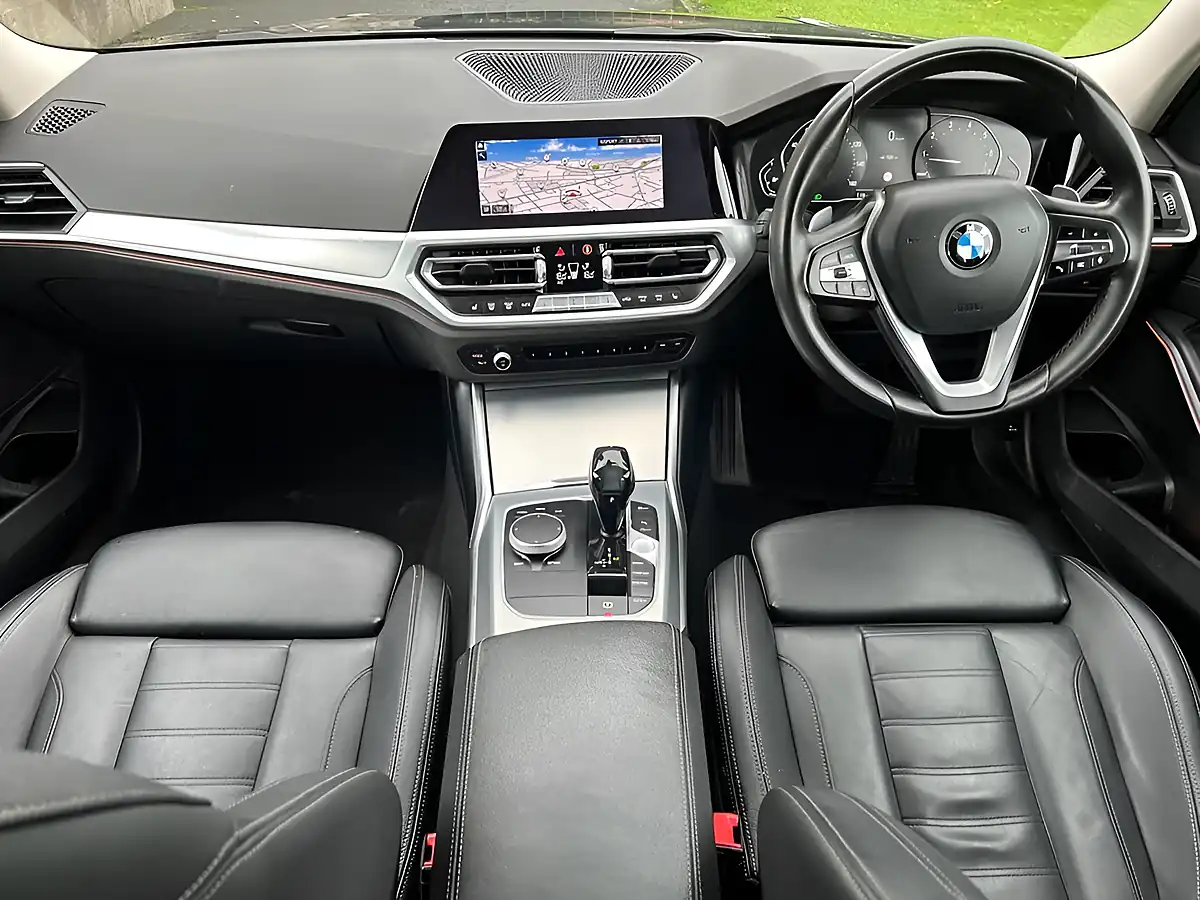 Used 2020 BMW 3 Series Sport Mineral Grey - Interior and Exterior details 6