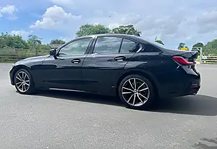 Used 2020 BMW 3 Series Sport Sapphire Black - Interior and Exterior details 13