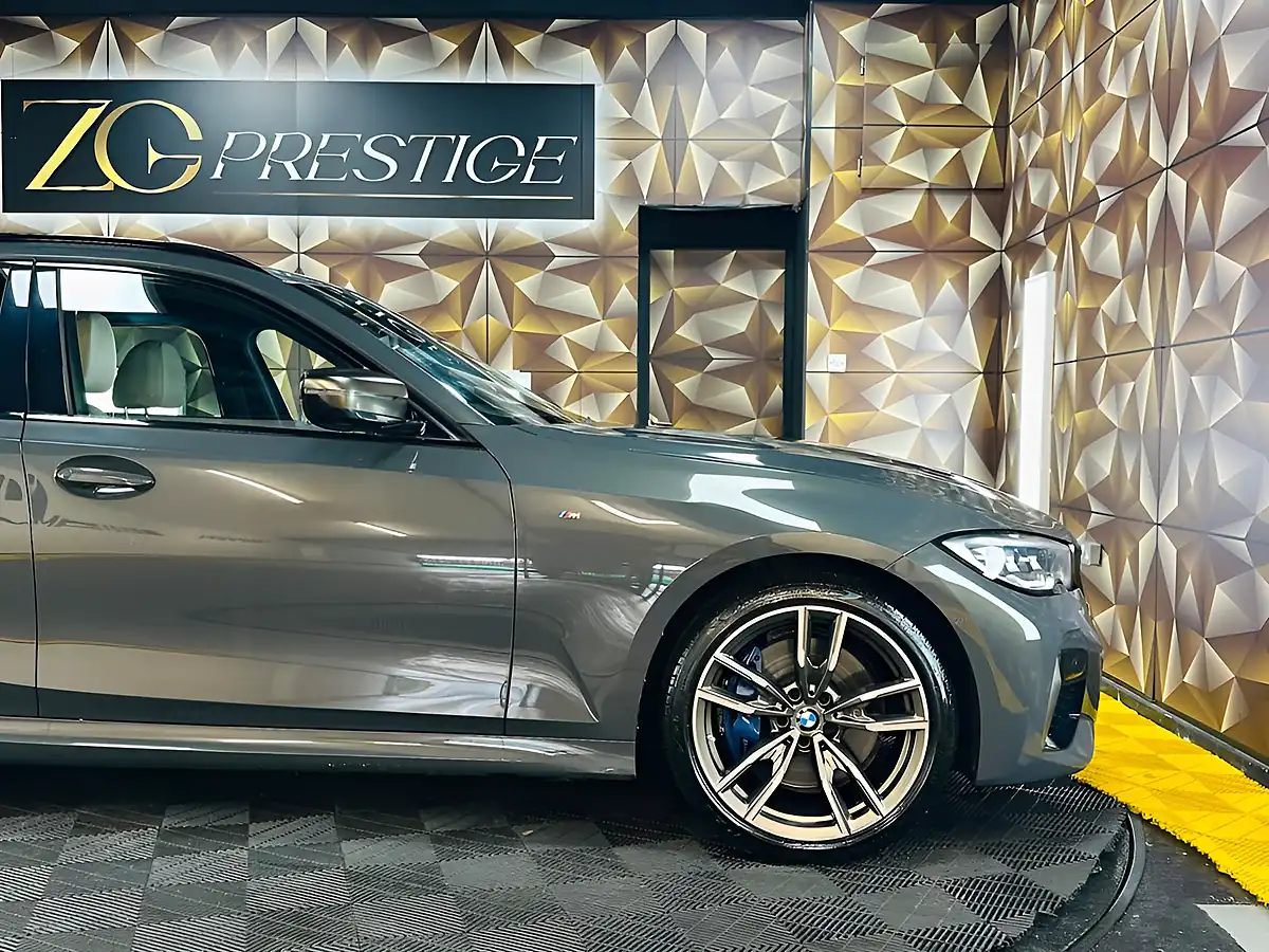 Used 2020 BMW 3 Series Touring Dravit Grey - Interior and Exterior details 14