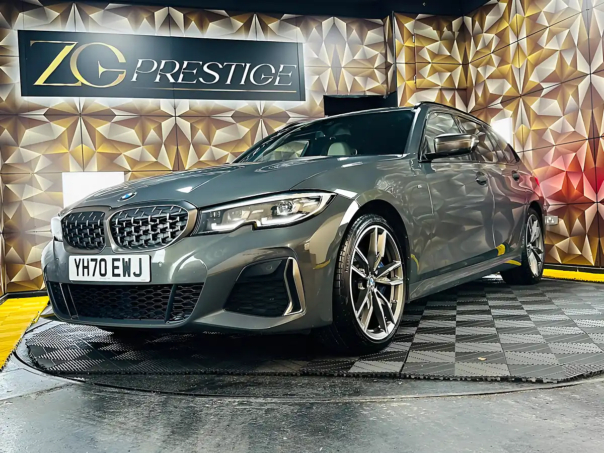 Used 2020 BMW 3 Series Touring Dravit Grey - Interior and Exterior details 15