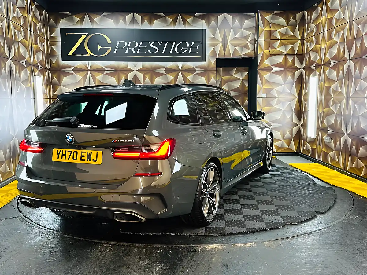 Used 2020 BMW 3 Series Touring Dravit Grey - Interior and Exterior details 17