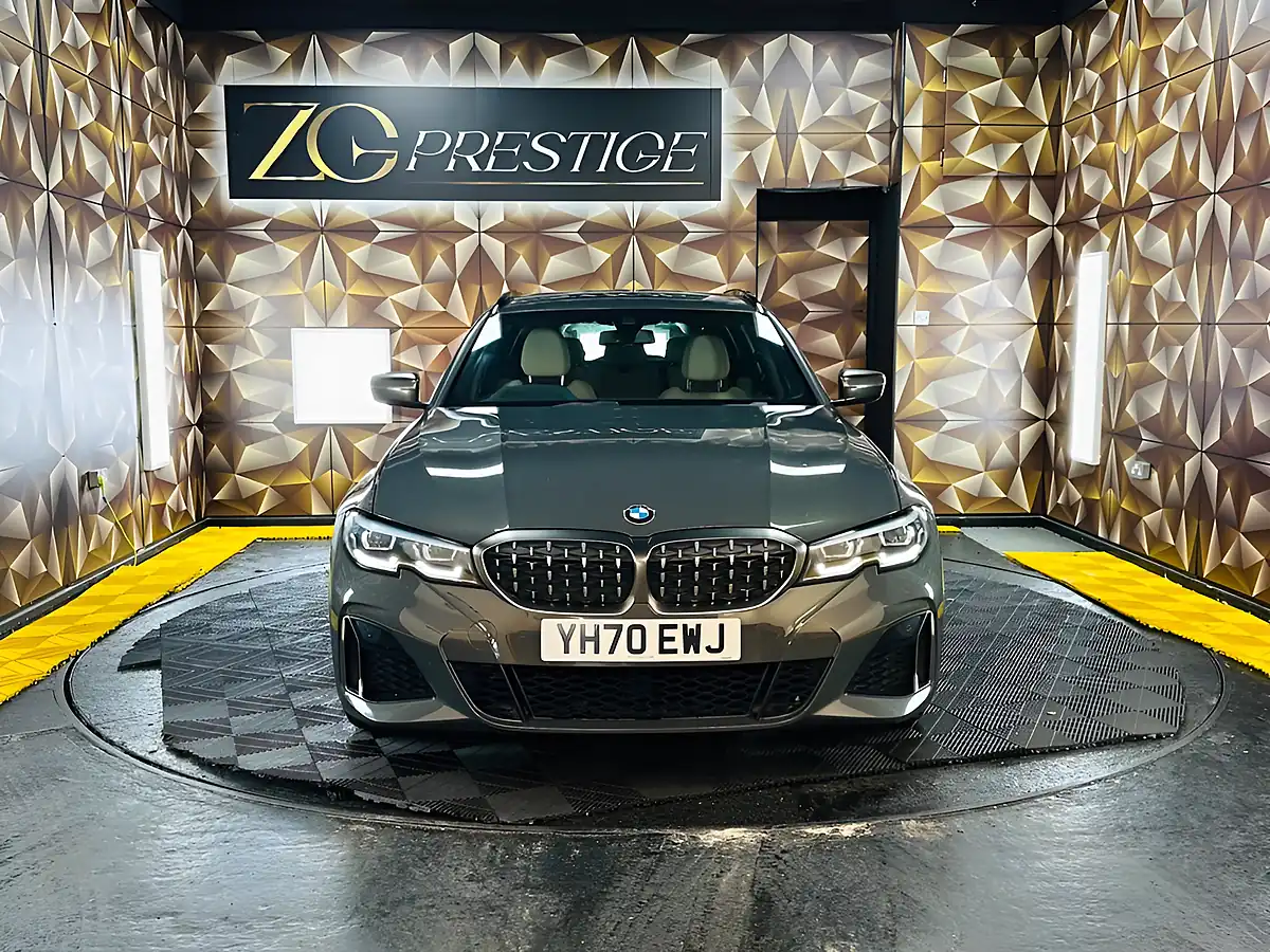 Used 2020 BMW 3 Series Touring Dravit Grey - Interior and Exterior details 2