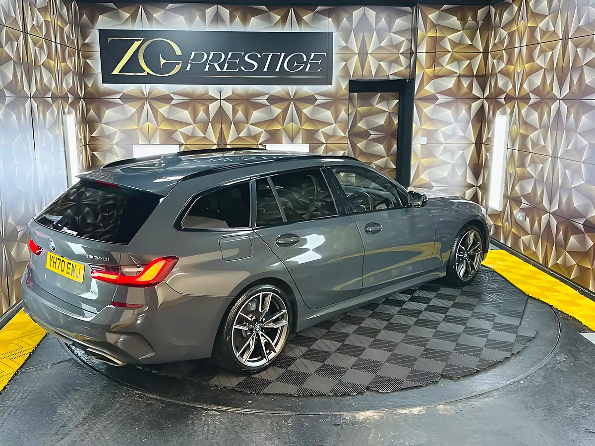 Used 2020 BMW 3 Series Touring Dravit Grey - Interior and Exterior details 6