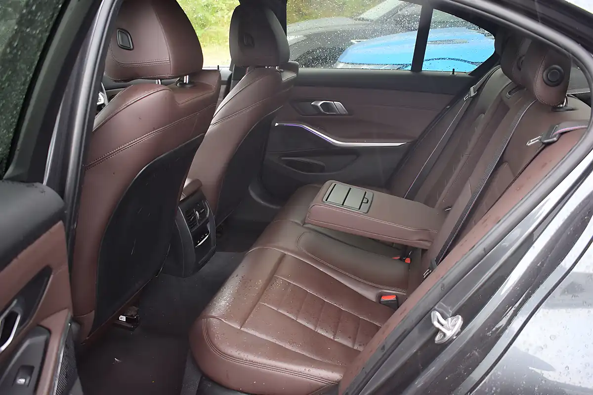 Used 2020 BMW 330e M Sport Grey - Interior and Exterior details 14