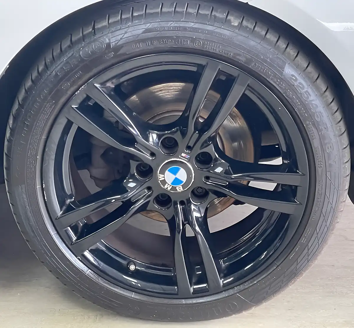 Used 2020 BMW 4 Series Gran Coupe M Sport White - Interior and Exterior details 11