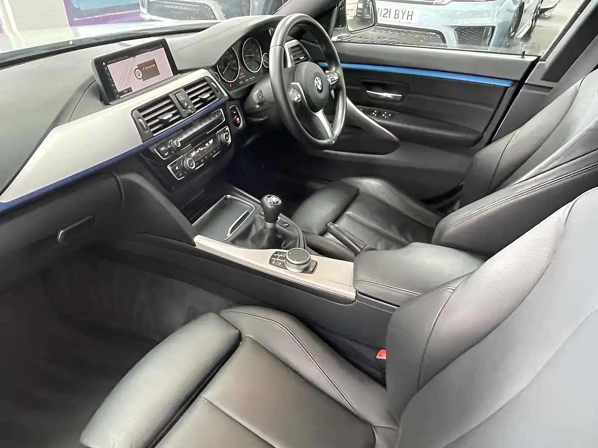 Used 2020 BMW 4 Series Gran Coupe M Sport White - Interior and Exterior details 16