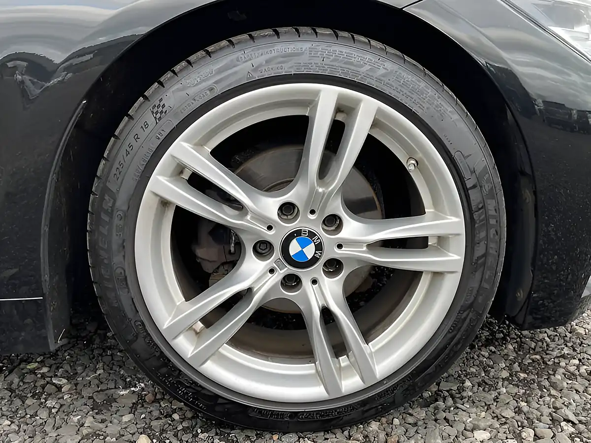 Used 2020 BMW 4 Series M Sport Gran Coupe Black - Interior and Exterior details 17
