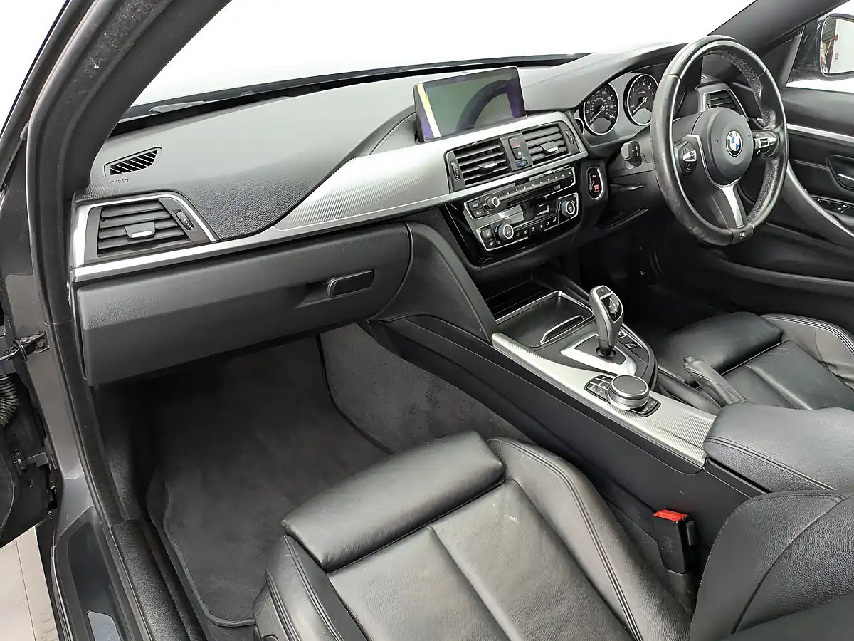 Used 2020 BMW 4 Series M Sport Mineral Grey - Interior and Exterior details 12