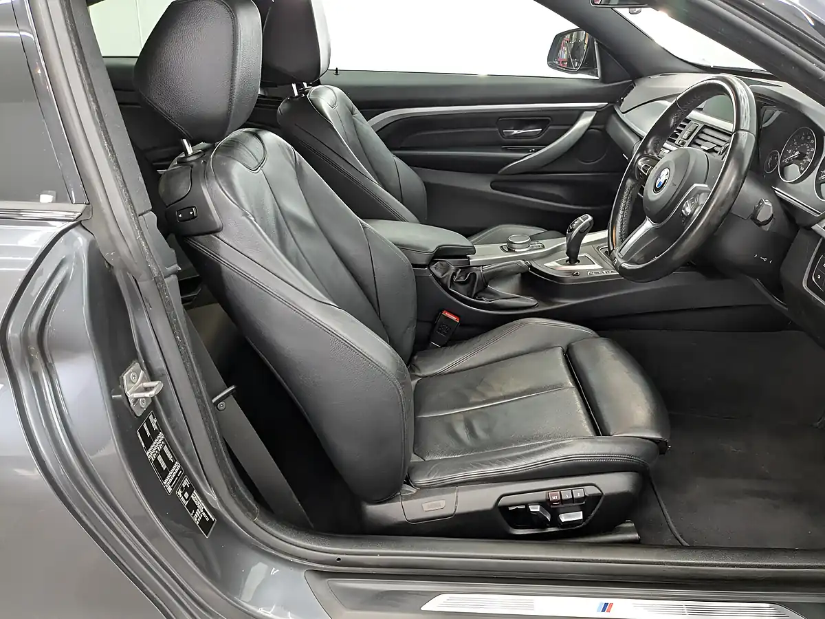 Used 2020 BMW 4 Series M Sport Mineral Grey - Interior and Exterior details 16