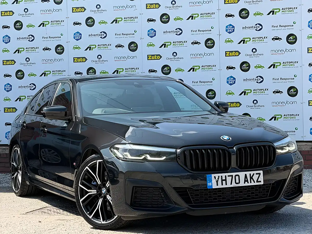 Used 2020 BMW 5 Series M Sport Black - Front View