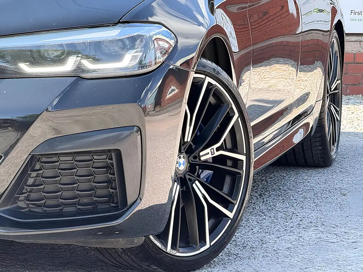 Used 2020 BMW 5 Series M Sport Black - Interior and Exterior details 11