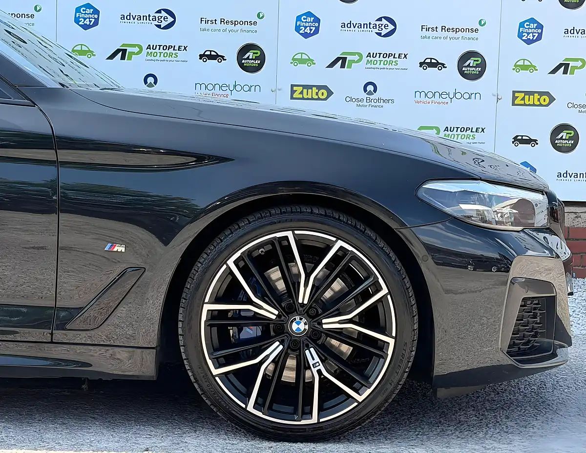 Used 2020 BMW 5 Series M Sport Black - Interior and Exterior details 19