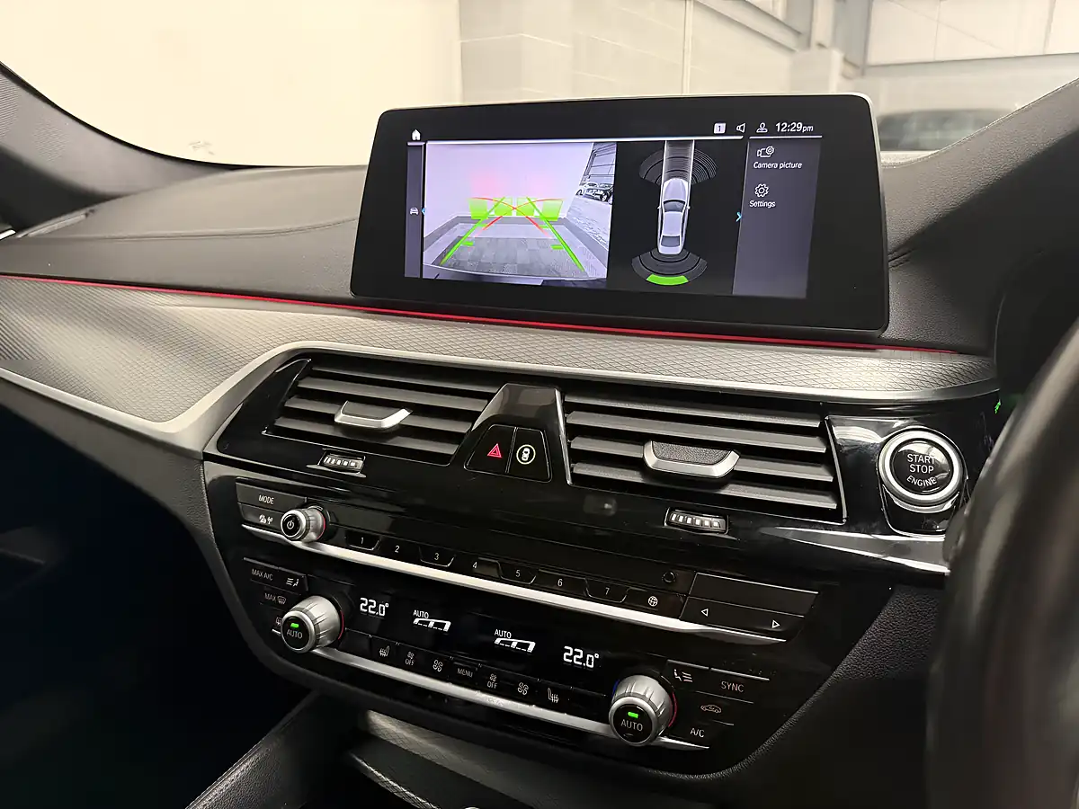 Used 2020 BMW 5 Series M Sport Black - Interior and Exterior details 11