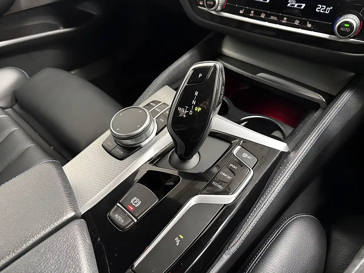 Used 2020 BMW 5 Series M Sport Black - Interior and Exterior details 12