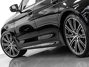 Used 2020 BMW 5 Series M Sport Black Sapphire - Interior and Exterior details 10