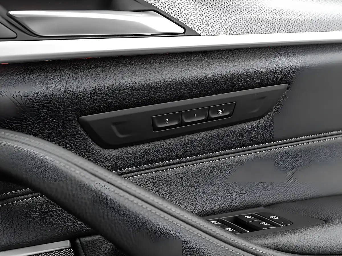 Used 2020 BMW 5 Series M Sport Black Sapphire - Interior and Exterior details 15