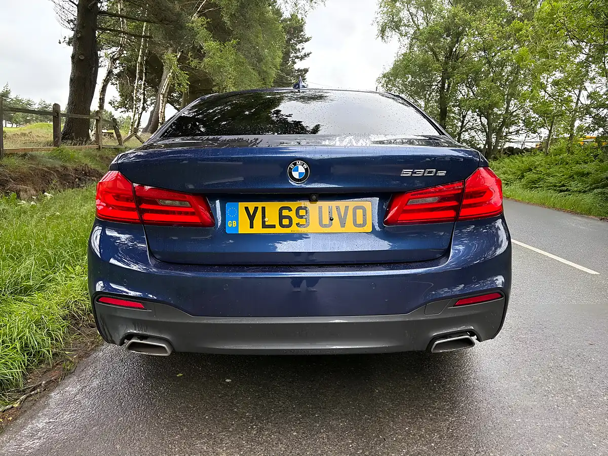 Used 2020 BMW 5 Series M Sport Blue - Interior and Exterior details 8