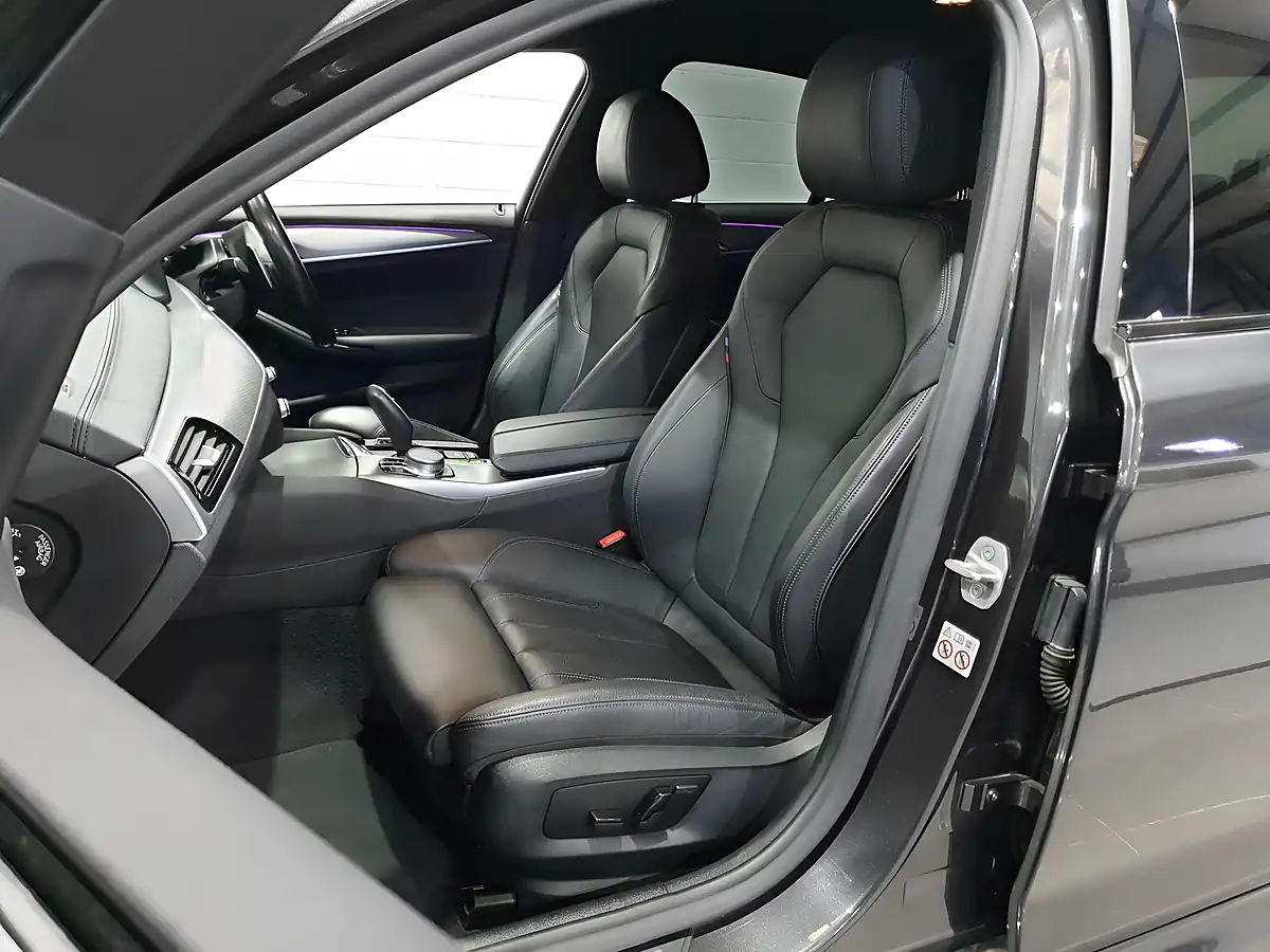 Used 2020 BMW 5 Series M Sport Grey - Interior and Exterior details 17