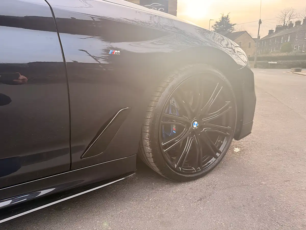 Used 2020 BMW 5 Series M Sport Touring Carbon Black - Interior and Exterior details 11
