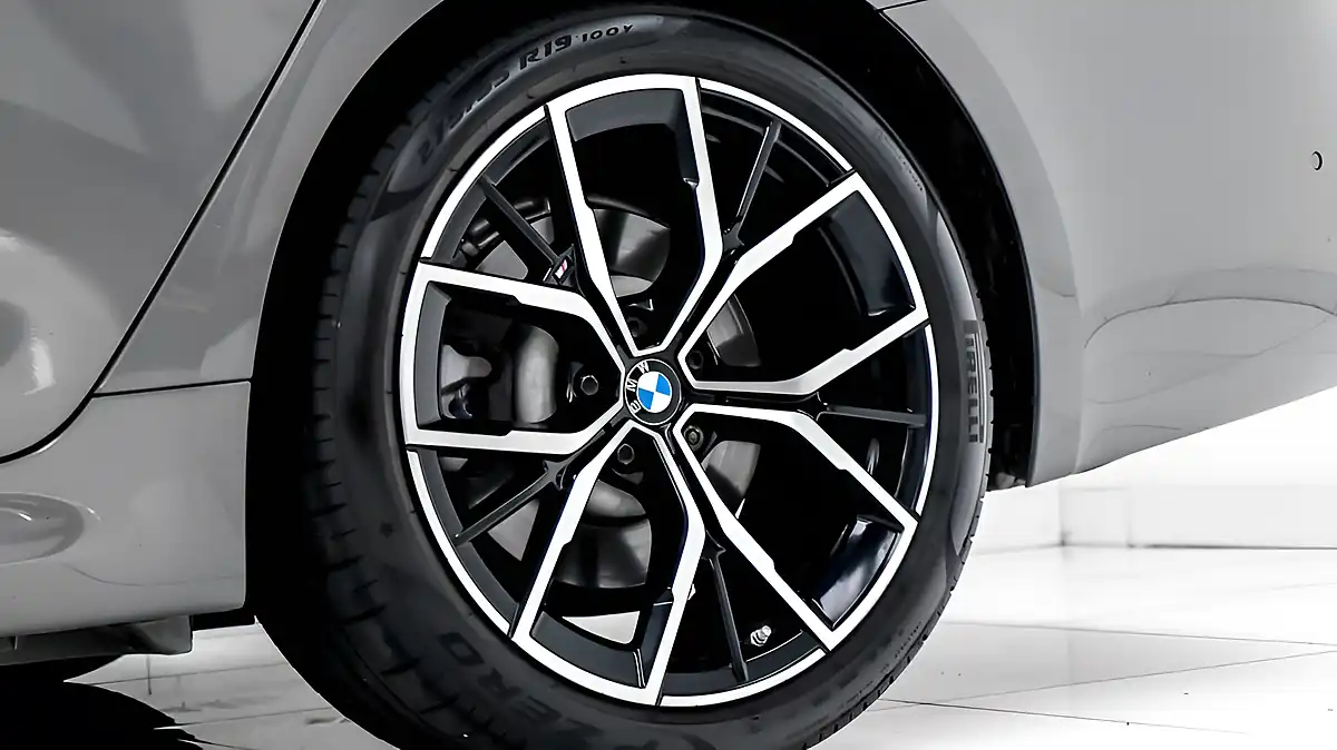 Used 2020 BMW 5 Series M Sport Touring Grey - Interior and Exterior details 12