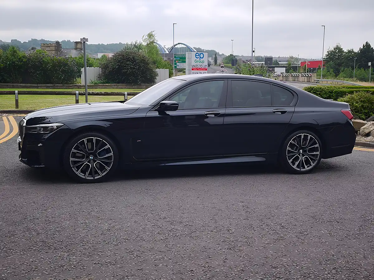 Used 2020 BMW 7 Series M Sport Black - Interior and Exterior details 18