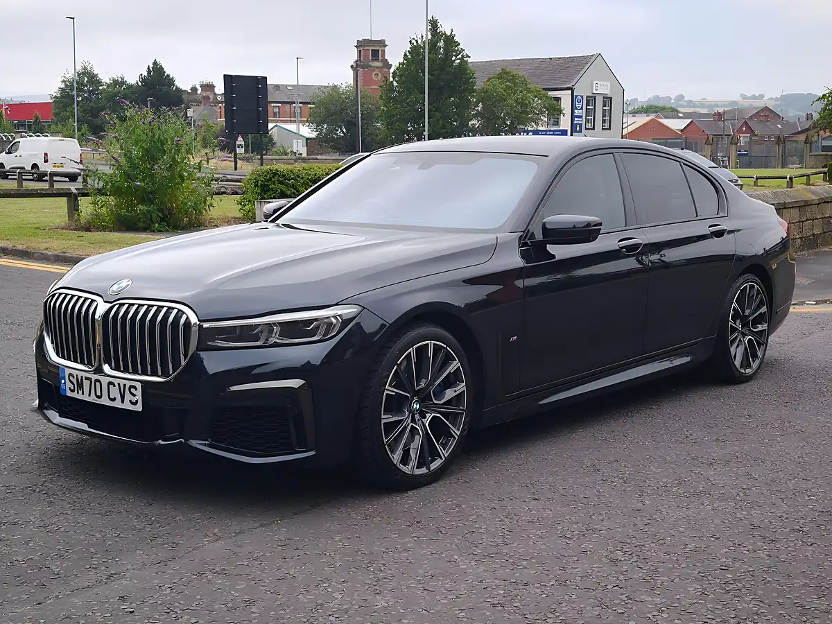 Used 2020 BMW 7 Series M Sport Black - Interior and Exterior details 19