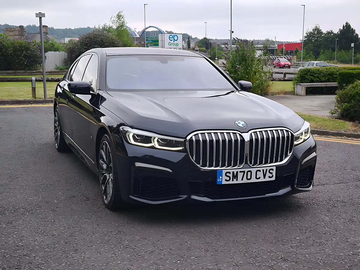 Used 2020 BMW 7 Series M Sport Black - Interior and Exterior details 7