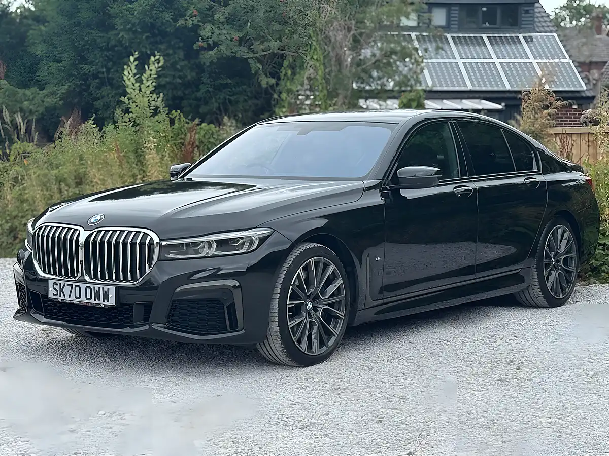 Used 2020 BMW 7 Series M Sport Black - Interior and Exterior details 6