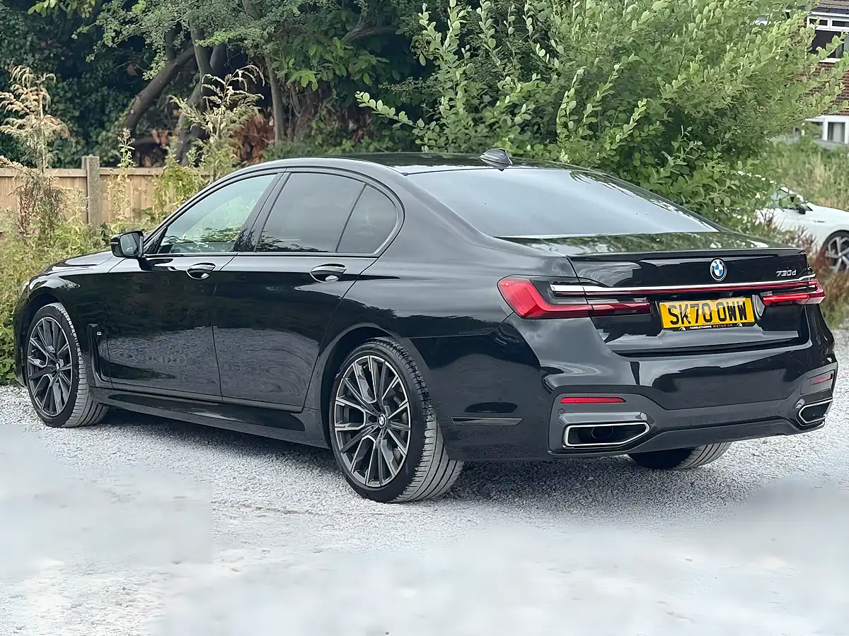 Used 2020 BMW 7 Series M Sport Black - Interior and Exterior details 7