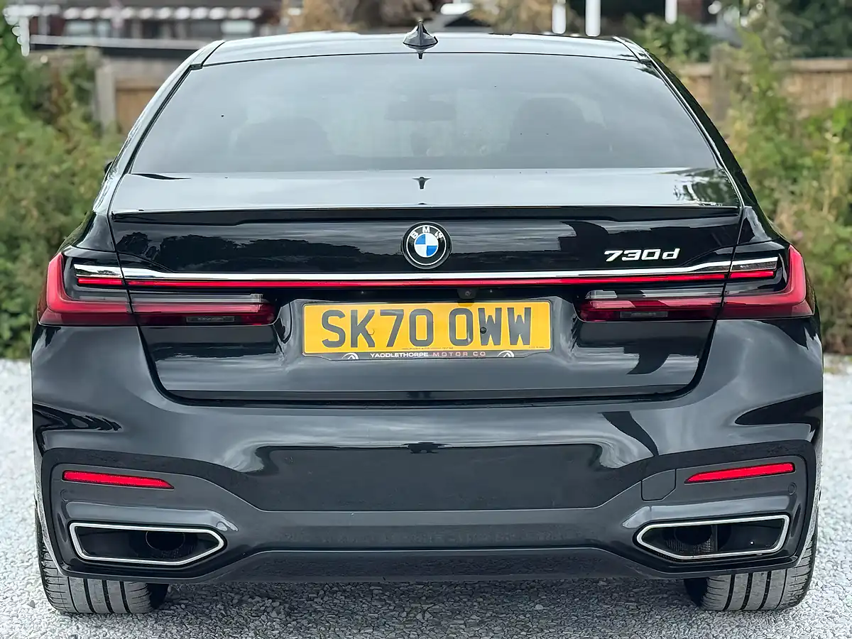 Used 2020 BMW 7 Series M Sport Black - Interior and Exterior details 9