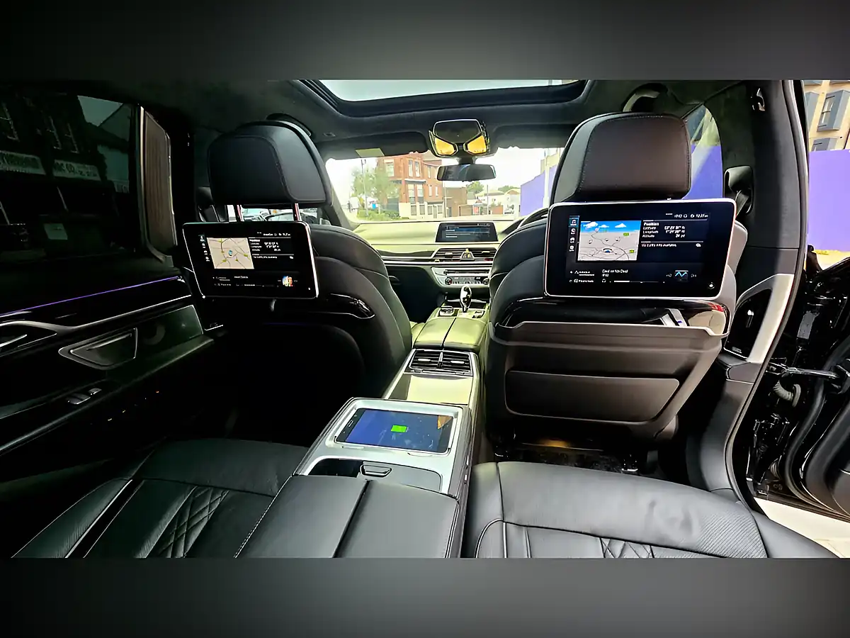 Used 2020 BMW 7 Series M Sport Black - Interior and Exterior details 13