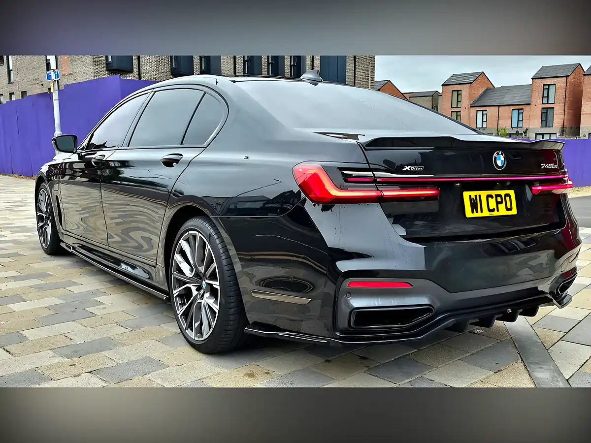Used 2020 BMW 7 Series M Sport Black - Interior and Exterior details 5