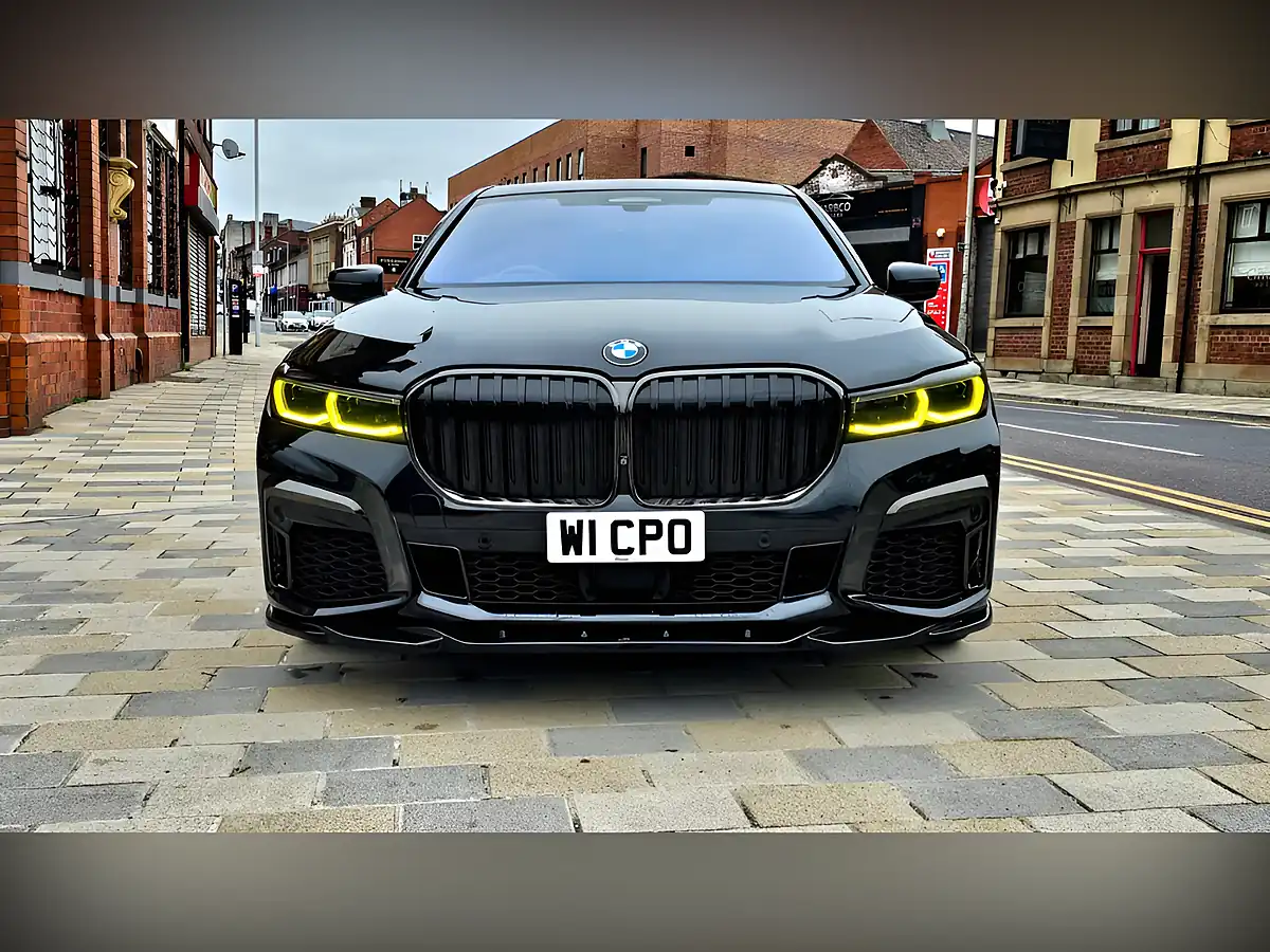 Used 2020 BMW 7 Series M Sport Black - Interior and Exterior details 8