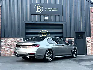 Used 2020 BMW 7 Series M Sport Grey - Interior and Exterior details 17