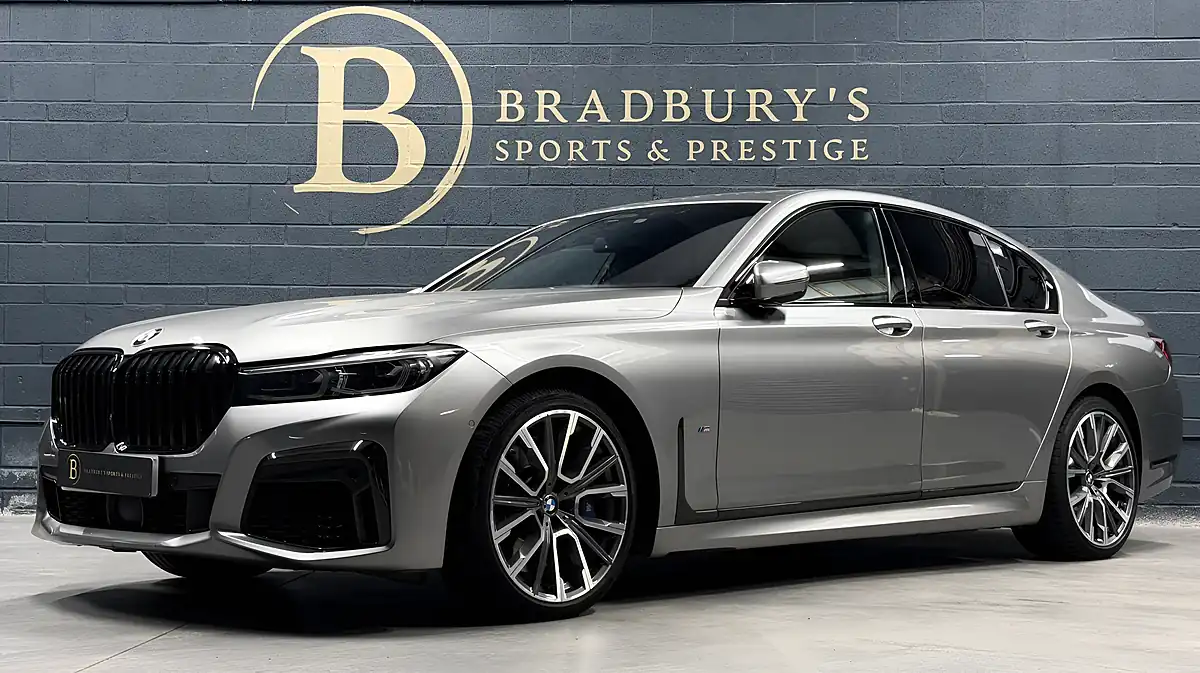 Used 2020 BMW 7 Series M Sport Grey - Interior and Exterior details 7