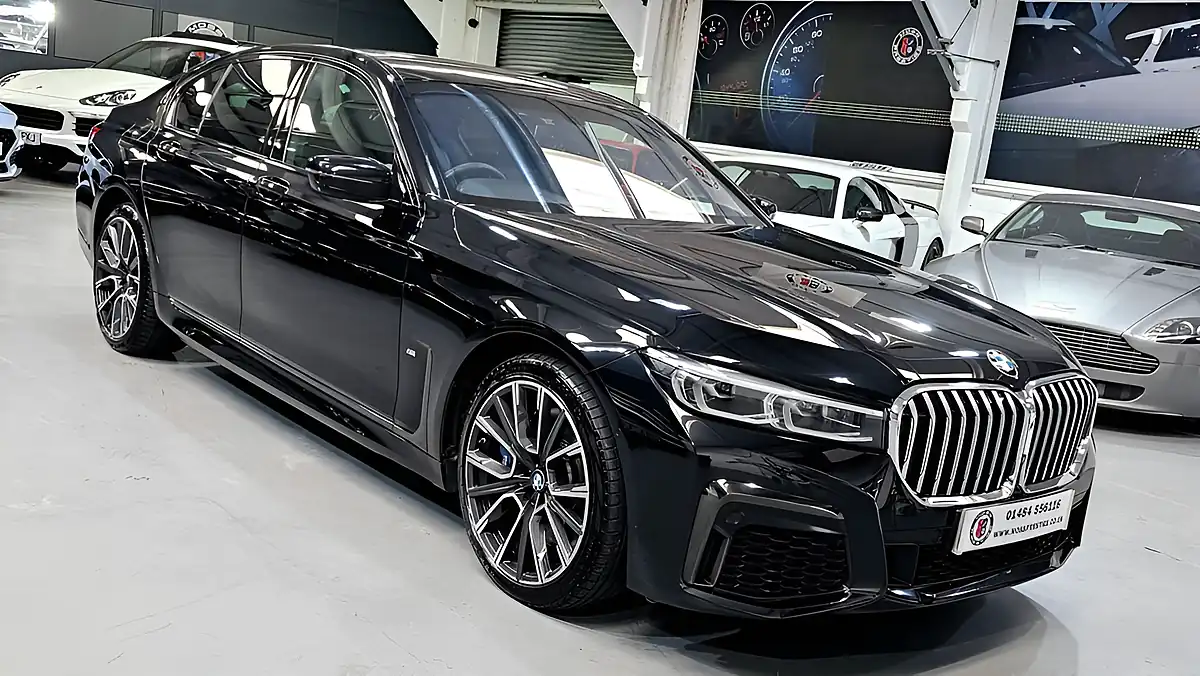 Used 2020 BMW 7 Series M Sport Plus Black - Interior and Exterior details 12