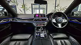 Used 2020 BMW 7 Series M Sport Plus Black - Interior and Exterior details 17