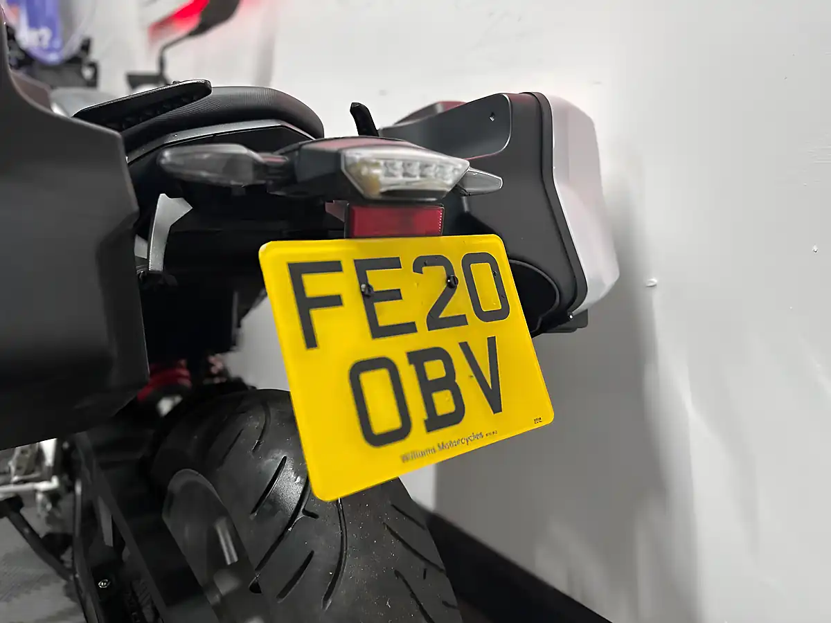 Used 2020 BMW F 900 Xr Te White - Interior and Exterior details 19