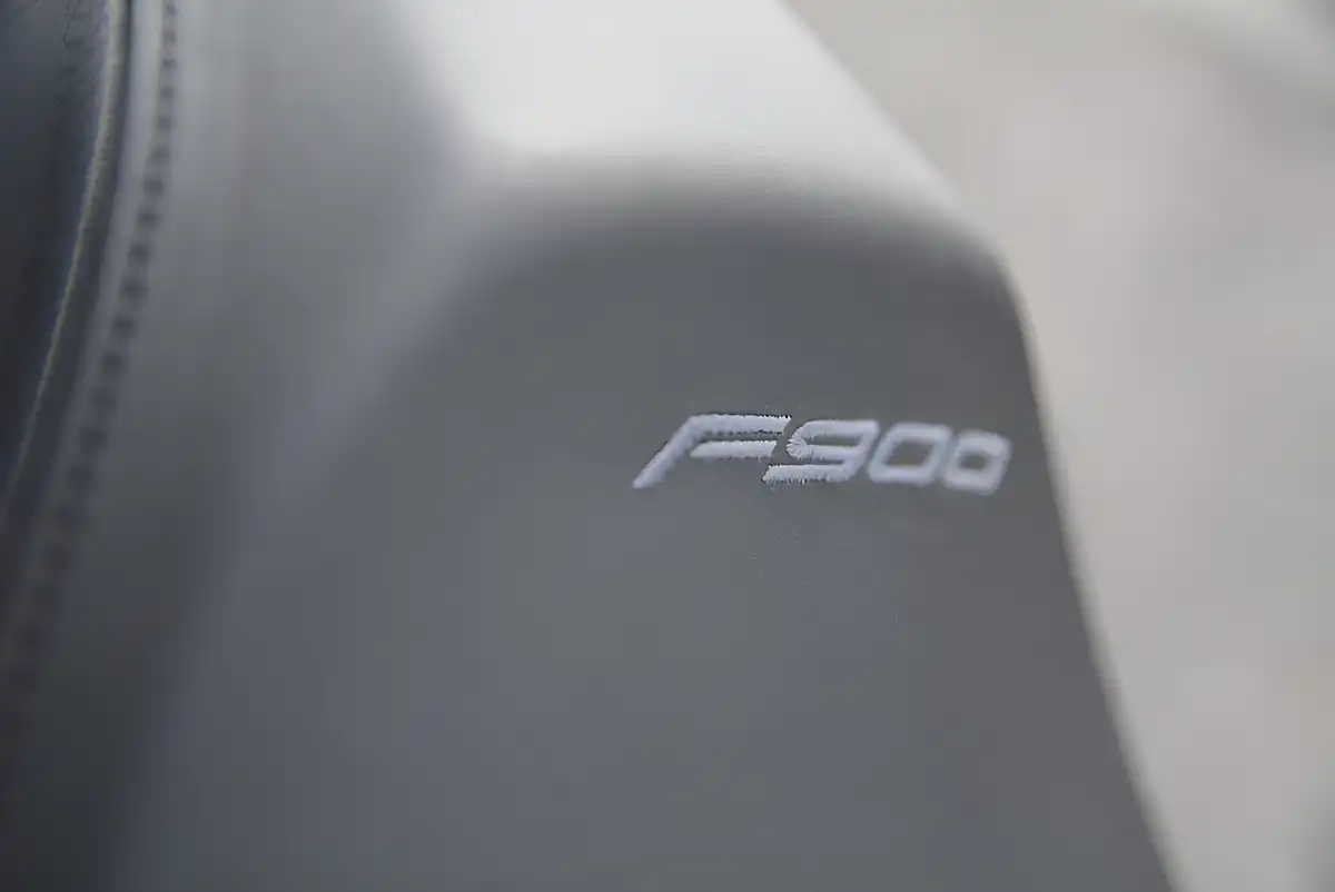 Used 2020 BMW F900R Blue - Interior and Exterior details 11