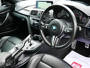 Used 2020 BMW M4 Competition San Marino Blue - Interior and Exterior details 10